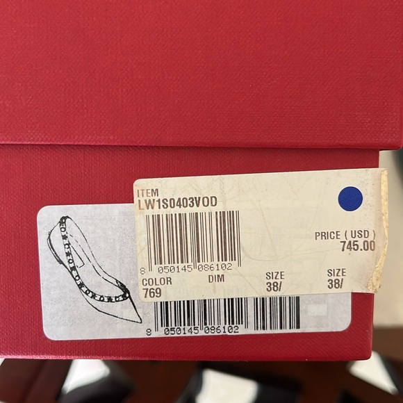 AUTHENTIC VALENTINO ROCKSTUD FLATS - Picture 5 of 8